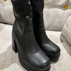 New Look Black Heeled Boots for Women
